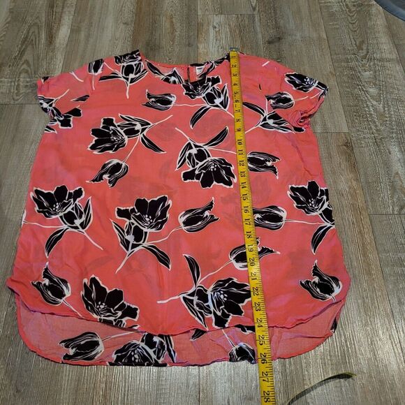 Old Navy Short Sleeve Black Floral on Pink Blouse Womens Size Large - Picture 6 of 6